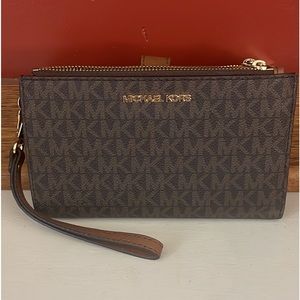 Michael Kors Wristlet